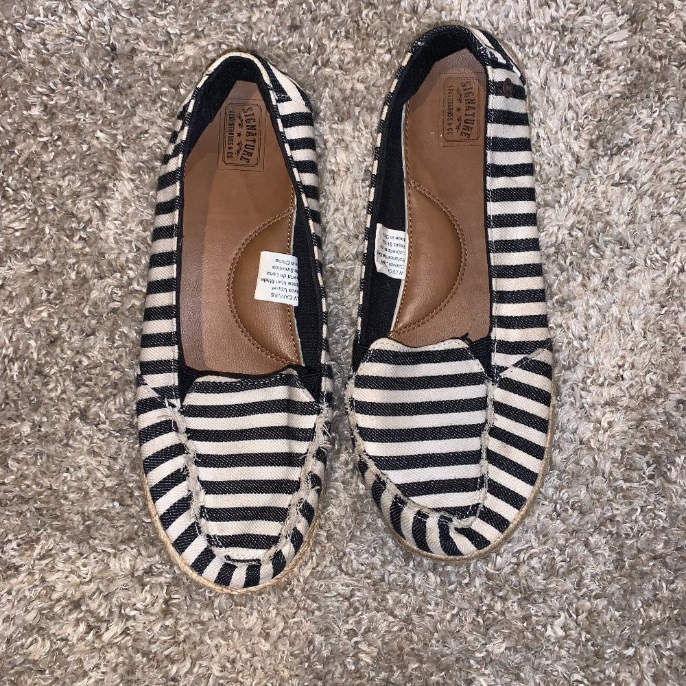 Black and White Women’s Levi Slip-On Flats Size 10